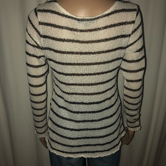 Mandee England flag sweater - Picture 3 of 5